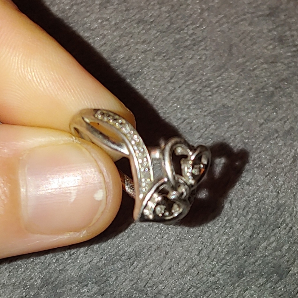 Engagement/promise ring - Picture 3 of 3